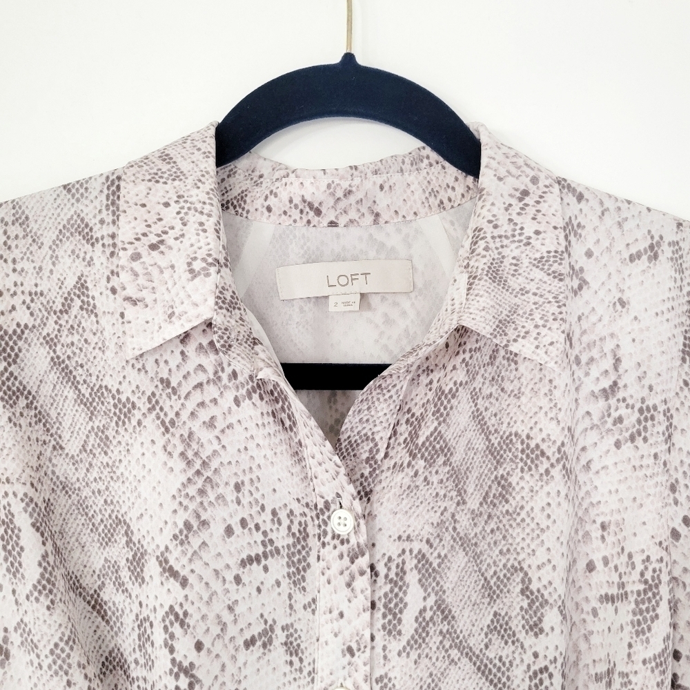 LOFT Snake Print Tie Waist Midi Lavender Beige Dress Size 2 - Picture 6 of 14